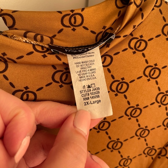 Trendy plus size body suit - never worn. 2x - Picture 2 of 4